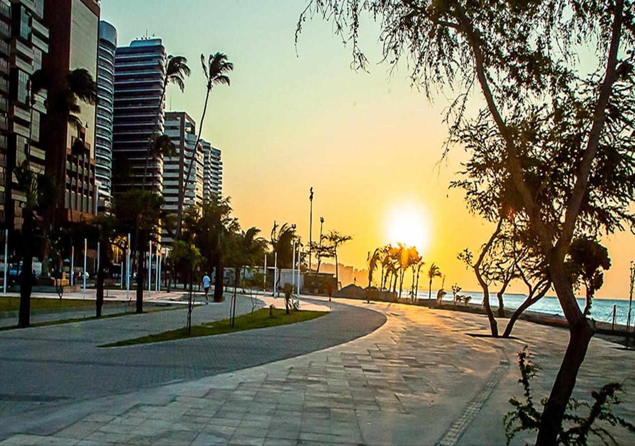 Ed. Scala - Apartamento Av. Beira Mar Fortaleza (Ceara)